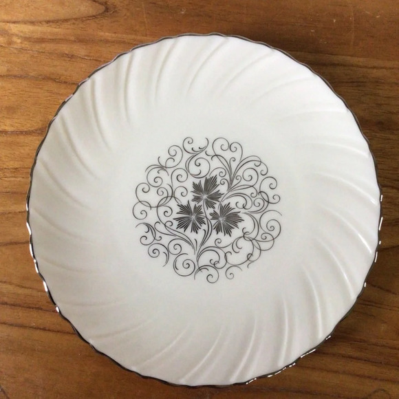 Lenox Valera Platinum Trim Salad Plate - Set of 2 - Picture 2 of 4